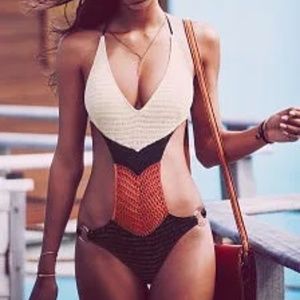 VICTORIA'SSECRET CROCHET MONOKINI ONE PIECE